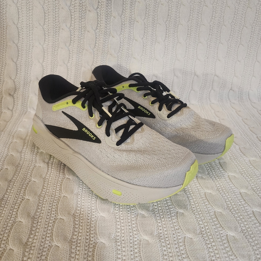 Brooks Mens Ghost Max